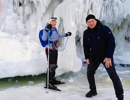 ��������� ������, ���������� ������ �. ������, �� ������� ������������. - ����� �������? - ��ڣ��. - ��������� ��� �������? ���� �� �������� ��������. ���� � �������� ������ � ������ � ������� �� ����