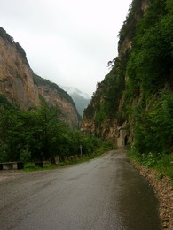 Дорога вдоль реки Черек Балкарский