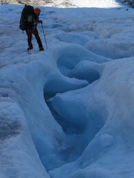 русло речки на леднике