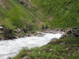 река Капандар у стоянки