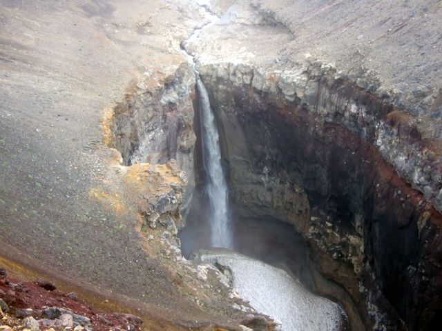  Водопад на каньоне Опасный