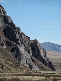 скалы на левом притоке Арсайн-Гола