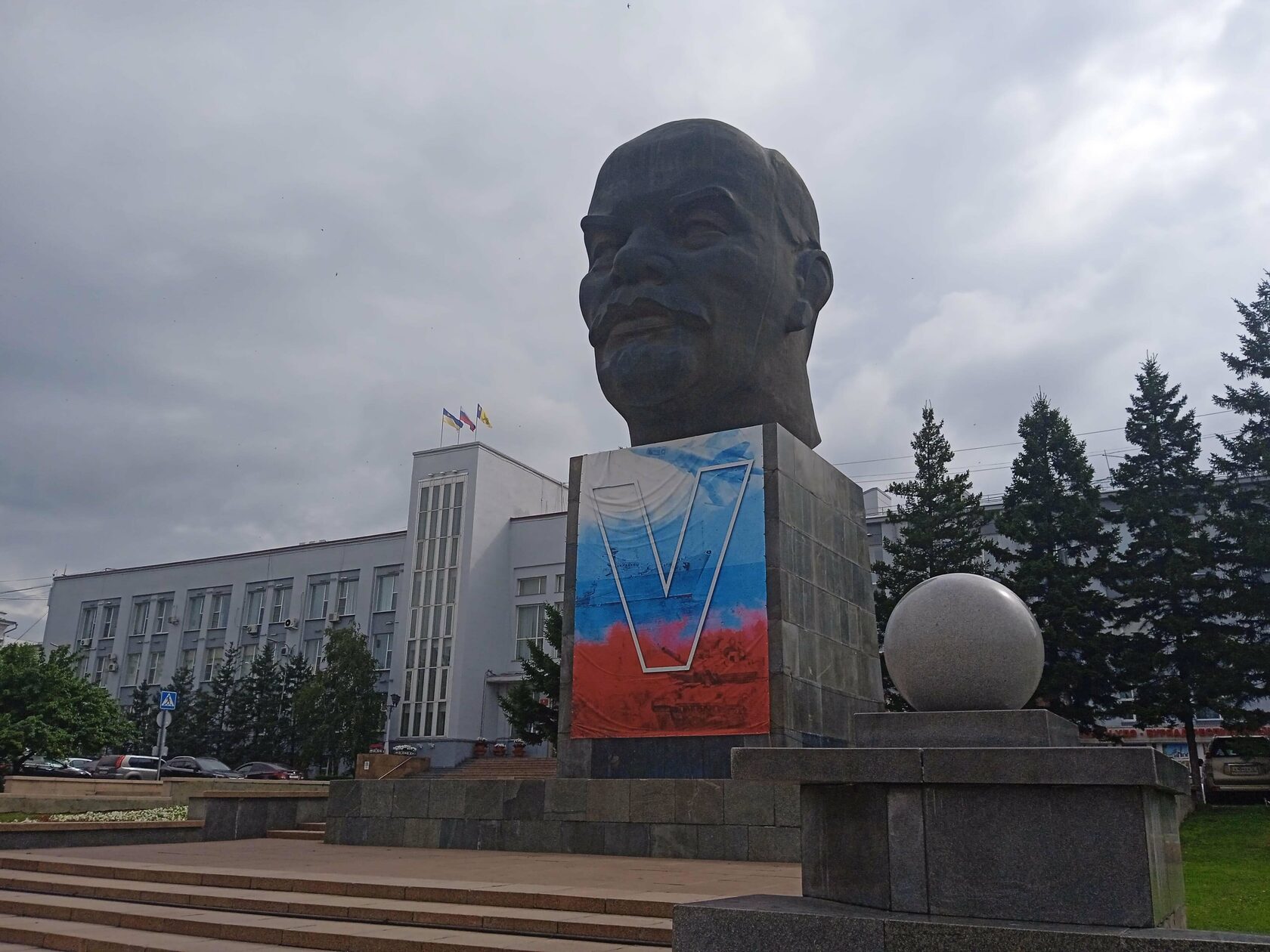 ��� ���������� ��������� 42 �����. ������  --  7,7 �����, ������ � ����������� ��� ��������� 14 ������