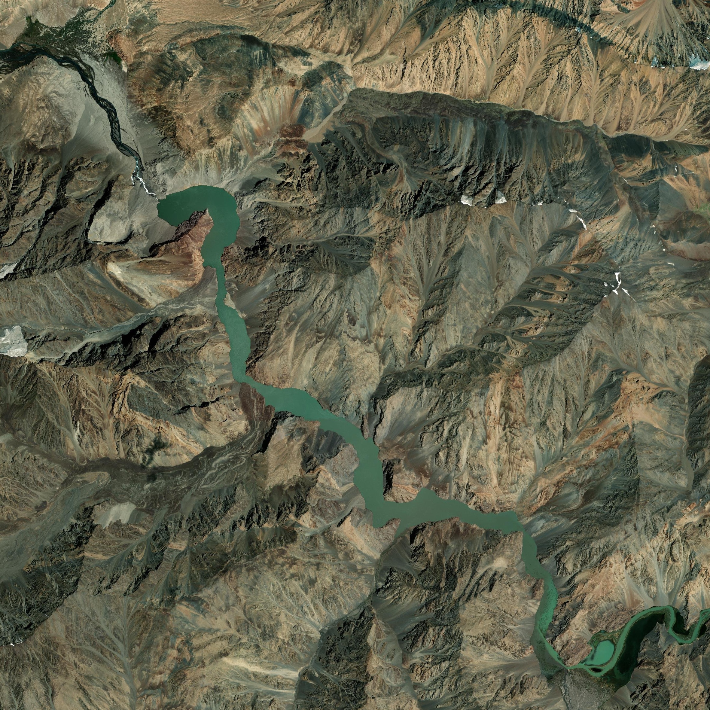   ESRI,   2023,    