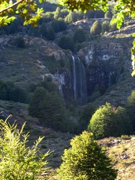 водопад на притоке, из долины которого мы спустились