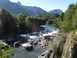 река Tigre ниже впадения реки Azul