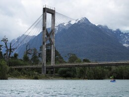 мост через реку Yelcho