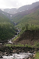 12. Левый водопадный приток Геологической