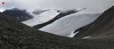 вид в сторону ледника Палатка