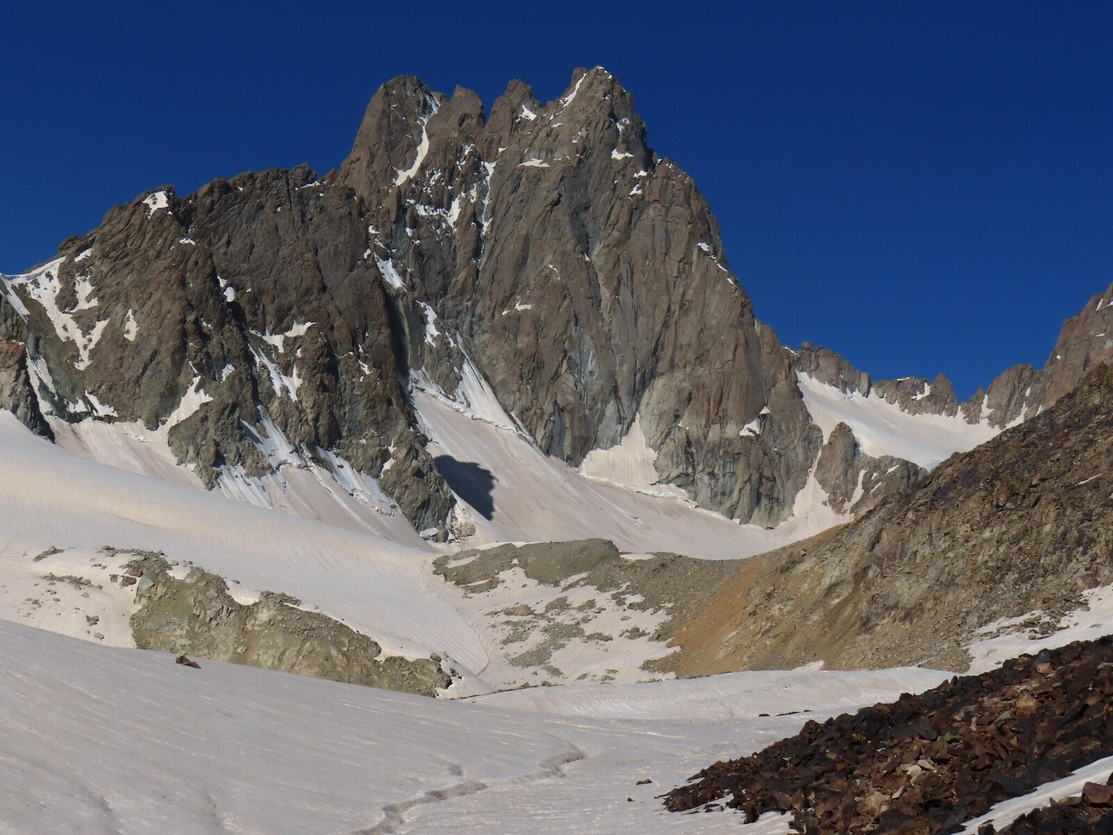  ~4640  . Mount ~4640 and Bodomiston pass