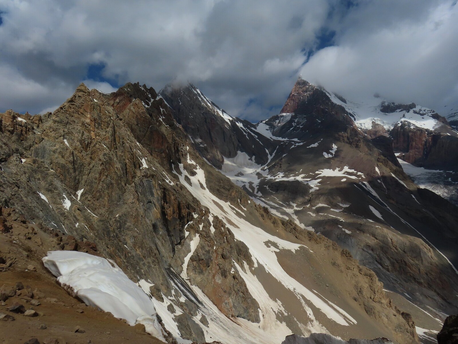 вид в сторону Чимтарги view towards Chimtarga mountain
