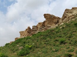 скалы у вершины