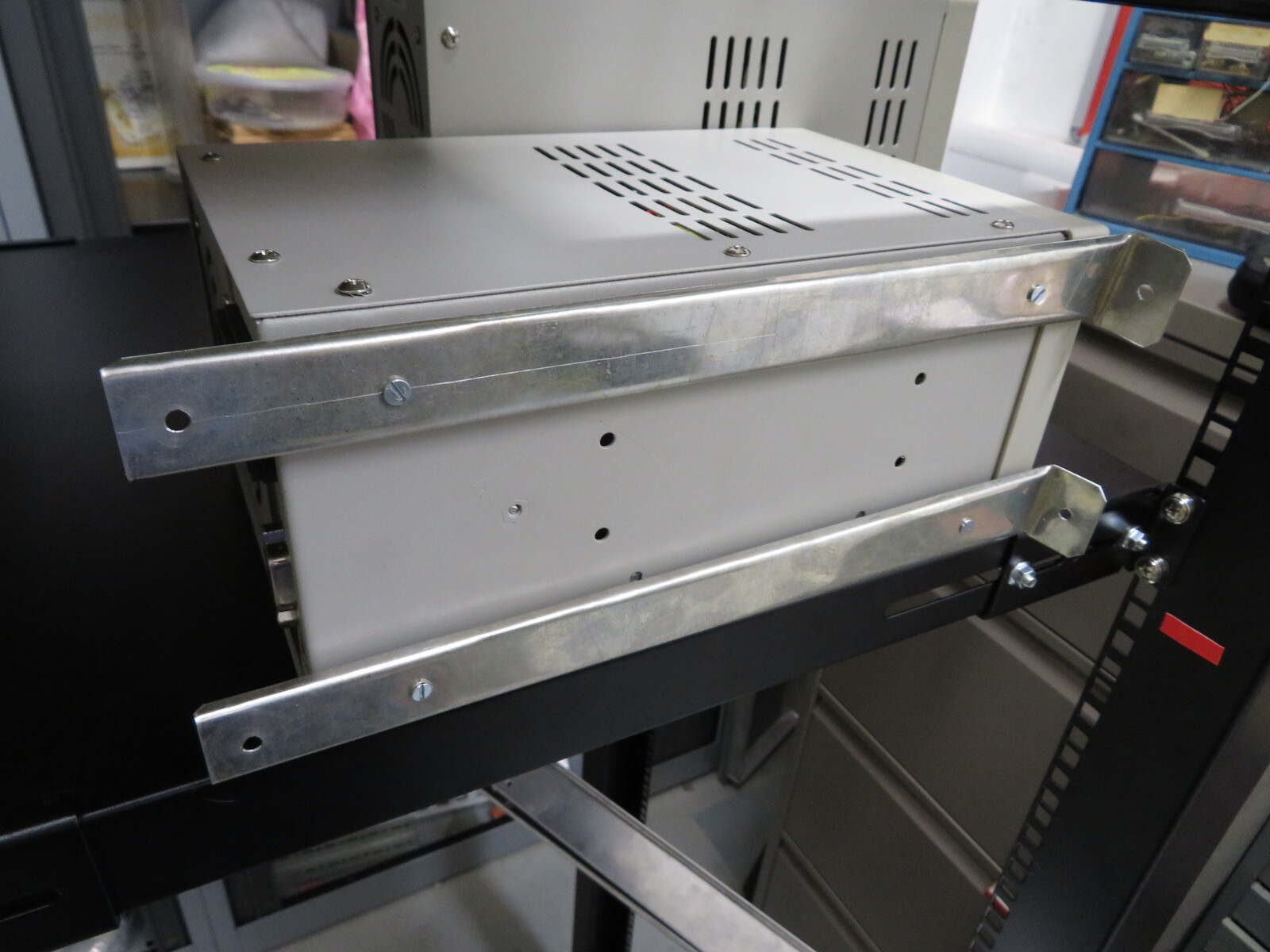 mounting Tenma power supplies