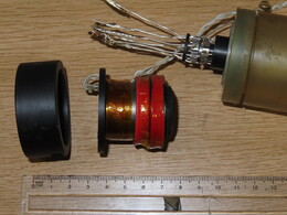 old heat switch with mixing chamber flange, heat switch magnet