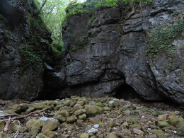 Lower Kirk caves on Ease Gill