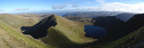    Helvellyn (950 )   Red Tarn