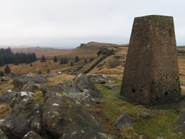 Whelpstone Crag, 371m